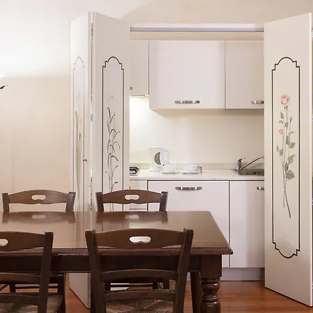 Parco Termale Di Dei Cedri 4* לאזיסה