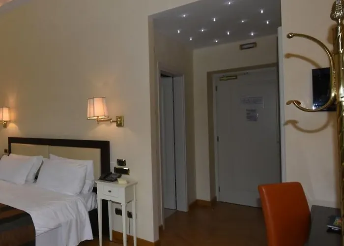 מלון Parco Termale Di Dei Cedri 4*